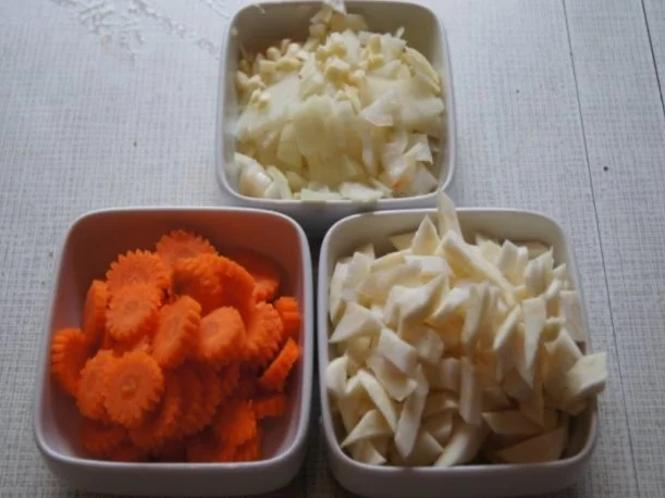 Blumenkohlröschen mit Rinderhack-Gemüsesauce - Rezept - Bild Nr. 8