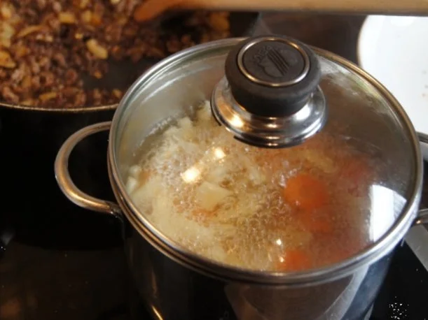 Blumenkohlröschen mit Rinderhack-Gemüsesauce - Rezept - Bild Nr. 11