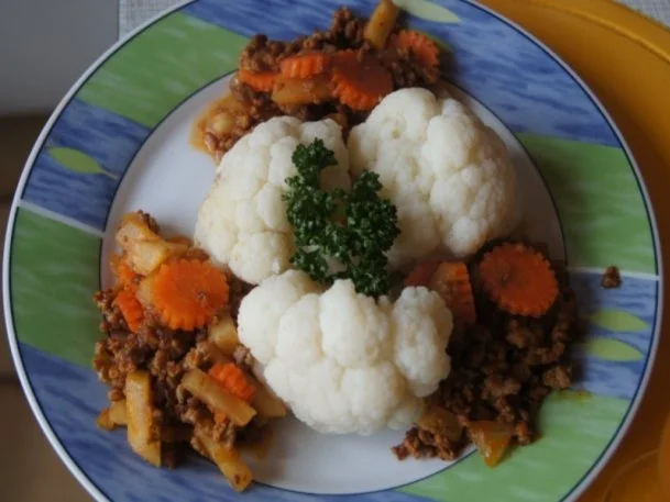 Blumenkohlröschen mit Rinderhack-Gemüsesauce - Rezept - Bild Nr. 15