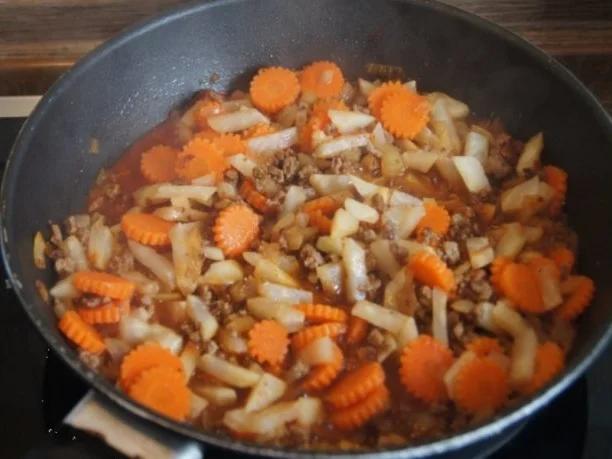 Blumenkohlröschen mit Rinderhack-Gemüsesauce - Rezept - Bild Nr. 14