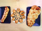 Hefe-Zöpfe mit Mohn- und Marzipan-Füllung - Rezept