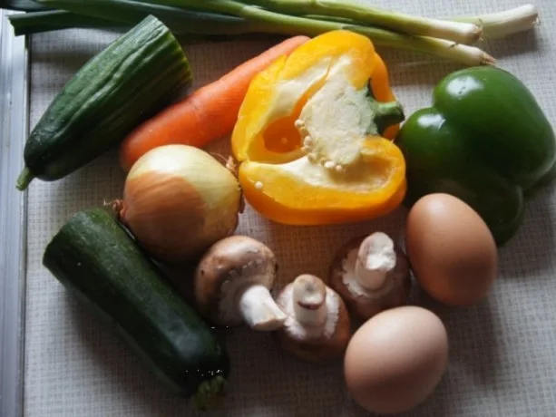 Pikantes Omelett mit Gemüse II - Rezept - Bild Nr. 2