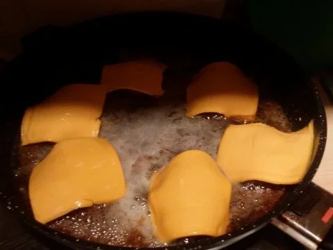 Rezept: Tinis Cheeseburger Bild Nr. 2 Tinis Cheeseburger - Rezept - Bild Nr. 2