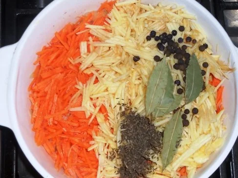 "Oma-Friede`s"- Geschmorte Schwein`s-Kniebeine (Rzpt. um 1885) - Rezept - Bild Nr. 39