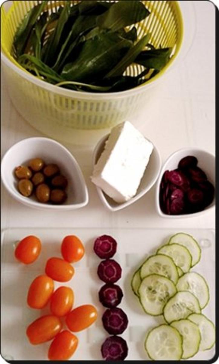 Junger Bärlauch Salat mit Fetakäse und Dressing dazu - Rezept - Bild Nr. 6