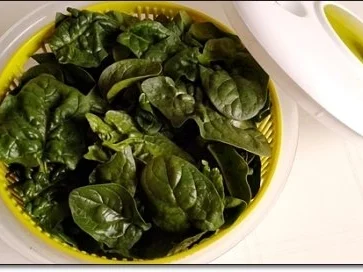 Rezept: Gebratenes Lachsfilet auf Spinatbett Bild Nr. 7 Gebratenes Lachsfilet auf Spinatbett - Rezept - Bild Nr. 7