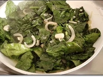 Rezept: Gebratenes Lachsfilet auf Spinatbett Bild Nr. 10 Gebratenes Lachsfilet auf Spinatbett - Rezept - Bild Nr. 10