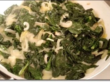 Rezept: Gebratenes Lachsfilet auf Spinatbett Bild Nr. 13 Gebratenes Lachsfilet auf Spinatbett - Rezept - Bild Nr. 13