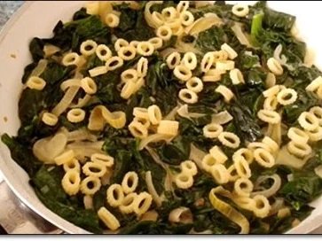 Rezept: Gebratenes Lachsfilet auf Spinatbett Bild Nr. 14 Gebratenes Lachsfilet auf Spinatbett - Rezept - Bild Nr. 14