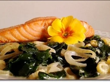 Rezept: Gebratenes Lachsfilet auf Spinatbett Bild Nr. 21 Gebratenes Lachsfilet auf Spinatbett - Rezept - Bild Nr. 21