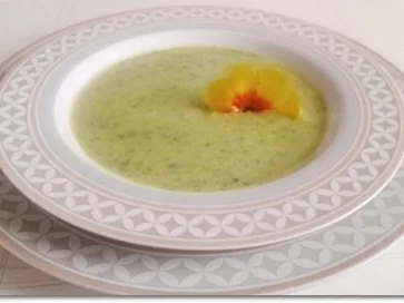 Eine fruchtige  Avocado – Bärlauch- Cremesuppe - Rezept - Bild Nr. 17