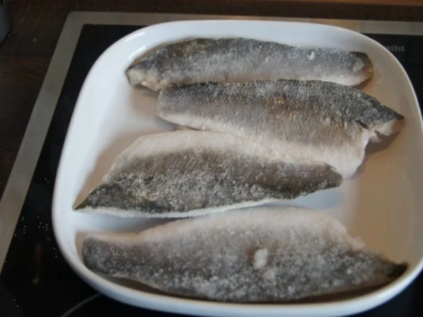 Wolfbarschfilet mit Kohlrabirahmgemüse und Currykartoffelstampf - Rezept - Bild Nr. 3