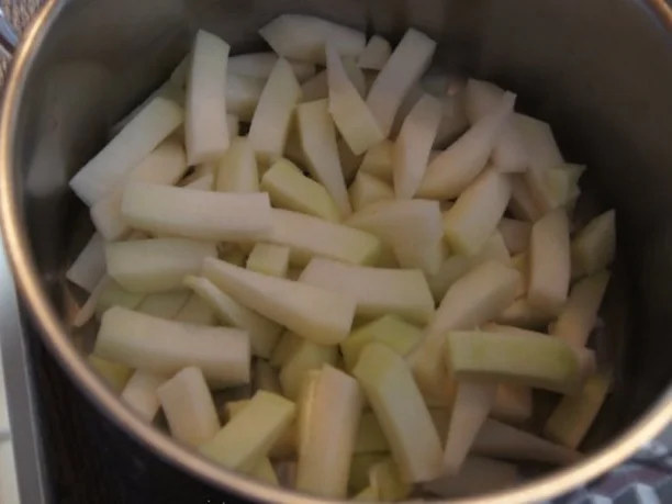 Wolfbarschfilet mit Kohlrabirahmgemüse und Currykartoffelstampf - Rezept - Bild Nr. 5