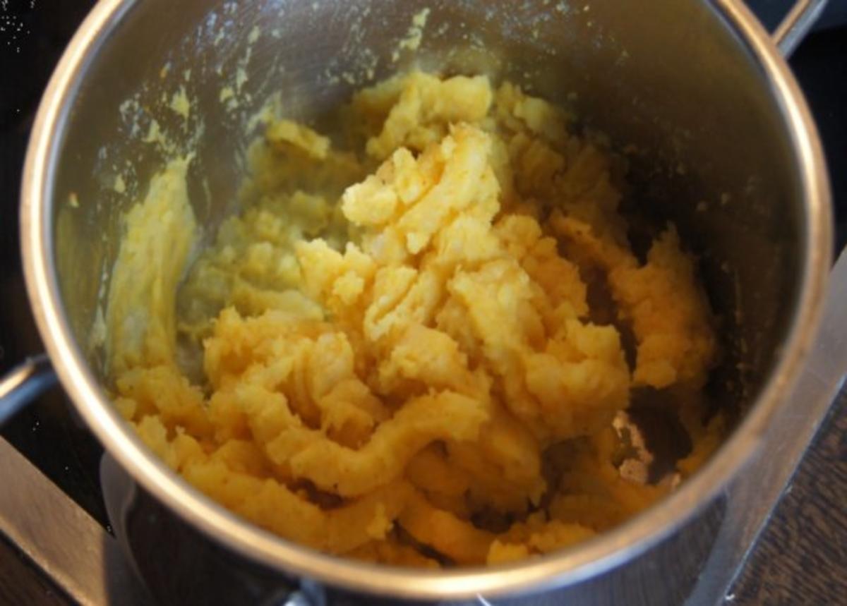 Wolfbarschfilet mit Kohlrabirahmgemüse und Currykartoffelstampf - Rezept - Bild Nr. 9