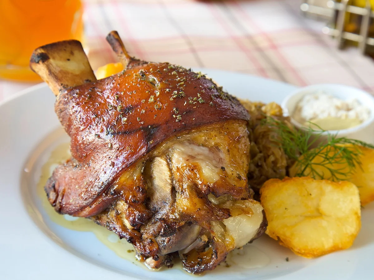 Rezept: Knusprige Schweinshaxe Bild Nr. 2 Knusprige Schweinshaxe - Rezept - Bild Nr. 2