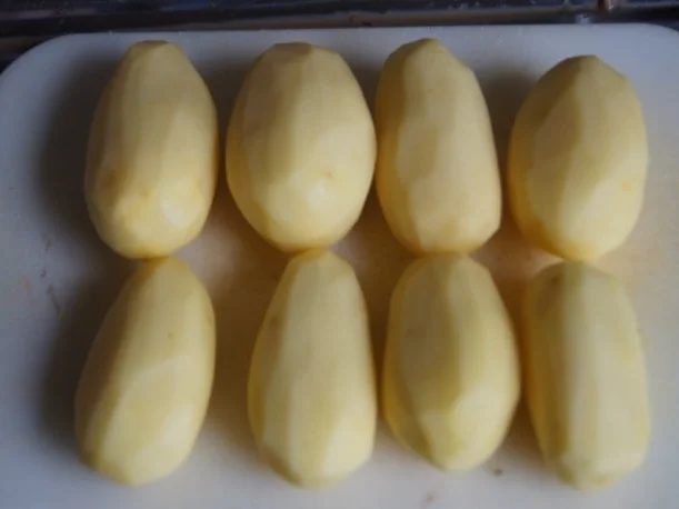 Puten-Ministeaks mit Rahm-Möhrenblüten und Kartoffelpilzen - Rezept - Bild Nr. 3