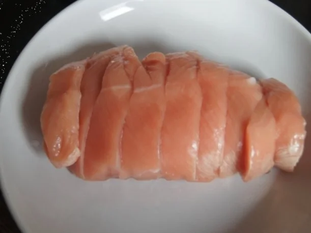 Puten-Ministeaks mit Rahm-Möhrenblüten und Kartoffelpilzen - Rezept - Bild Nr. 13