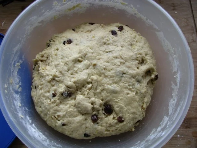 Rezept: Osterbrot nach Mamas Rezept Bild Nr. 3 Osterbrot nach Mamas Rezept - Rezept - Bild Nr. 3