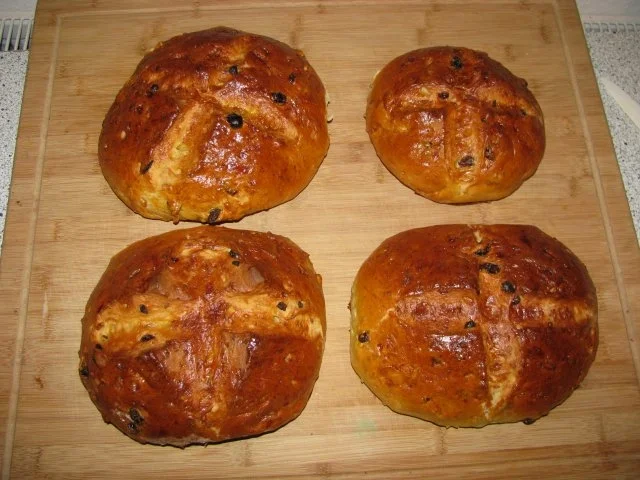 Rezept: Osterbrot nach Mamas Rezept Bild Nr. 5 Osterbrot nach Mamas Rezept - Rezept - Bild Nr. 5