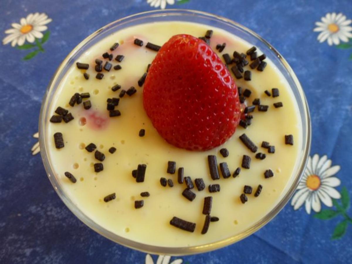 Pudding mit frischen Erdbeeren - Rezept - Bild Nr. 2