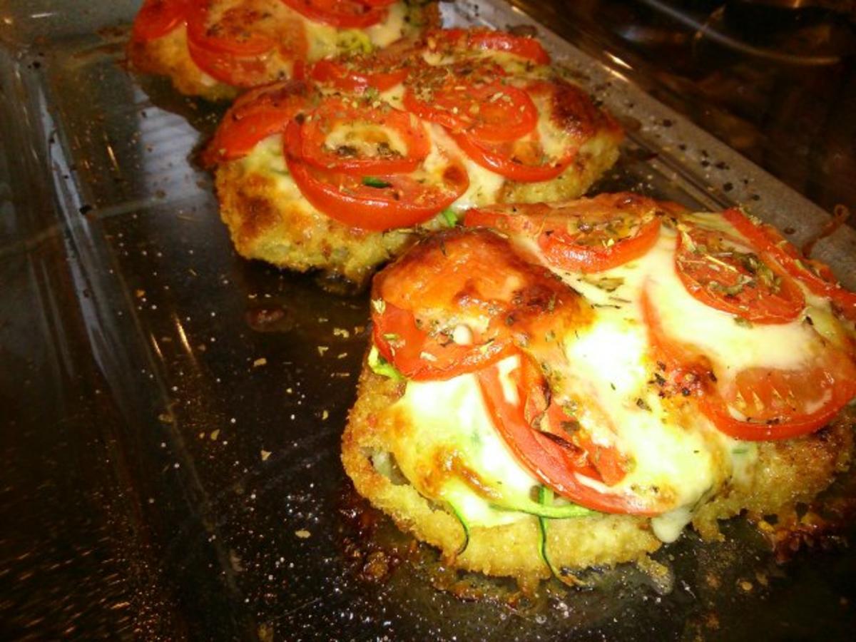 Überbackenes Schnitzel *TOMATE-MOZZARELLA* - Rezept - kochbar.de
