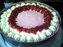 Erdbeere-Quark-Sahne-Torte - Rezept