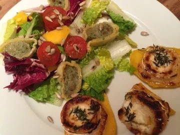 Grüner Salat mit gebackenem Ziegenkäse - Rezept