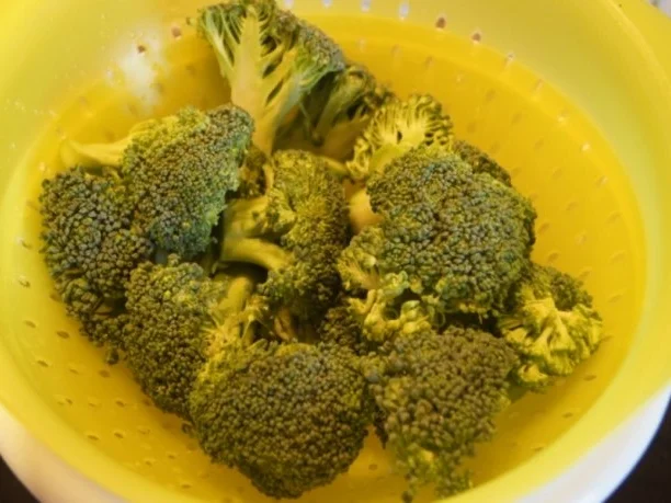 Rezept: Puten Ministeaks mit Brokkoli Bild Nr. 3 Puten Ministeaks mit Brokkoli - Rezept - Bild Nr. 3