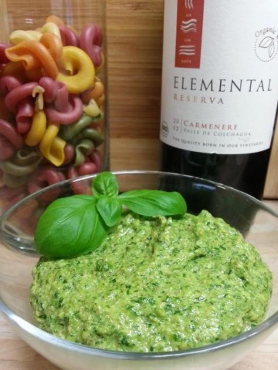 Feldsalat-Pesto - Rezept mit Bild - kochbar.de