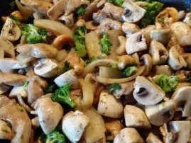 Rezept: Hähnchenbrust mit Brokkoli Bild Nr. 6 Hähnchenbrust mit Brokkoli - Rezept - Bild Nr. 6