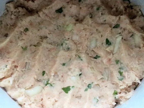 Kochen: Lachs-Frikadellen mit Sauce - Rezept - Bild Nr. 2