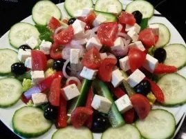 Salat mit Hähnchenstreifen - Rezept