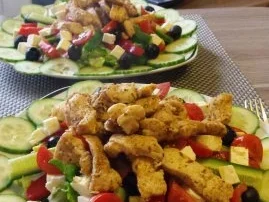 Salat mit Hähnchenstreifen - Rezept - Bild Nr. 2