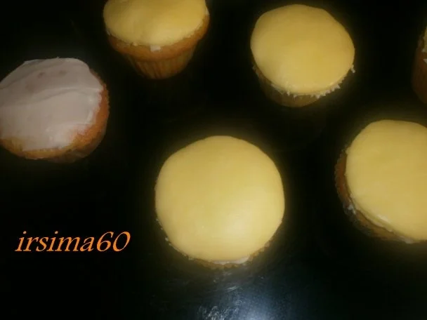 Rezept: Smilie Muffins Bild Nr. 8 Smilie Muffins - Rezept - Bild Nr. 8