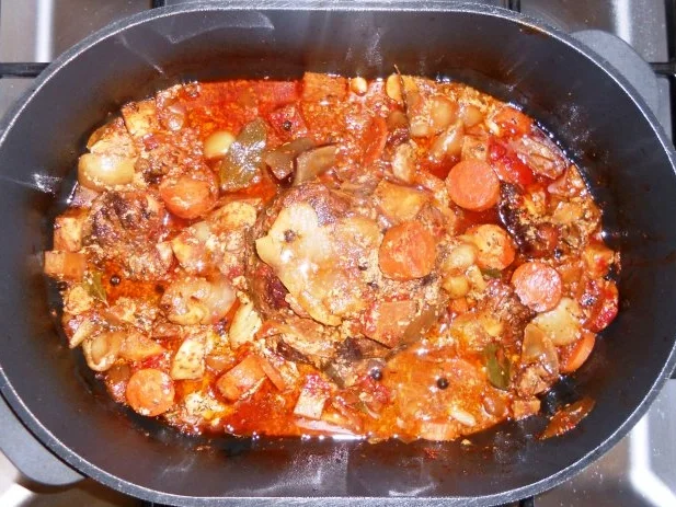 Rezept: Lammkeule à la "Oòrndrasch" in einer Steinpilz - Sahnesauce (Rzpt. um 2015) Bild Nr. 13 Lammkeule à la "Oòrndrasch" in einer Steinpilz - Sahnesauce (Rzpt. um 2015) - Rezept - Bild Nr. 13