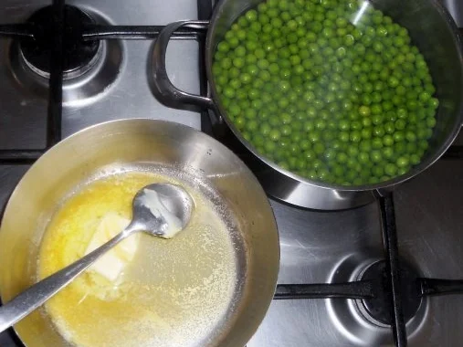 Rezept: Lammkeule à la "Oòrndrasch" in einer Steinpilz - Sahnesauce (Rzpt. um 2015) Bild Nr. 40 Lammkeule à la "Oòrndrasch" in einer Steinpilz - Sahnesauce (Rzpt. um 2015) - Rezept - Bild Nr. 40