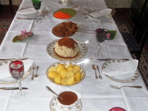 Rezept: Lammkeule à la "Oòrndrasch" in einer Steinpilz - Sahnesauce (Rzpt. um 2015) Bild Nr. 53 Lammkeule à la "Oòrndrasch" in einer Steinpilz - Sahnesauce (Rzpt. um 2015) - Rezept - Bild Nr. 53