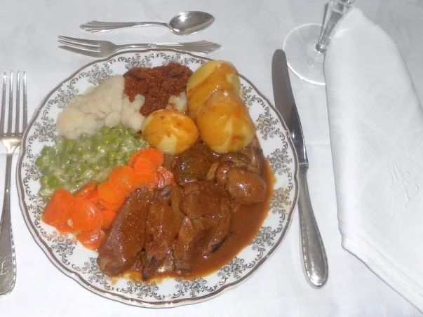 Rezept: Lammkeule à la "Oòrndrasch" in einer Steinpilz - Sahnesauce (Rzpt. um 2015) Bild Nr. 54 Lammkeule à la "Oòrndrasch" in einer Steinpilz - Sahnesauce (Rzpt. um 2015) - Rezept - Bild Nr. 54