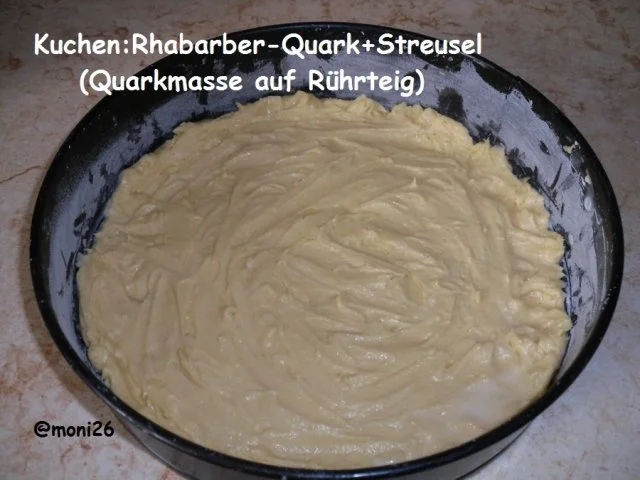 Rezept: Rhabarber-Quark-Streusel-Kuchen Bild Nr. 4 Rhabarber-Quark-Streusel-Kuchen - Rezept - Bild Nr. 4