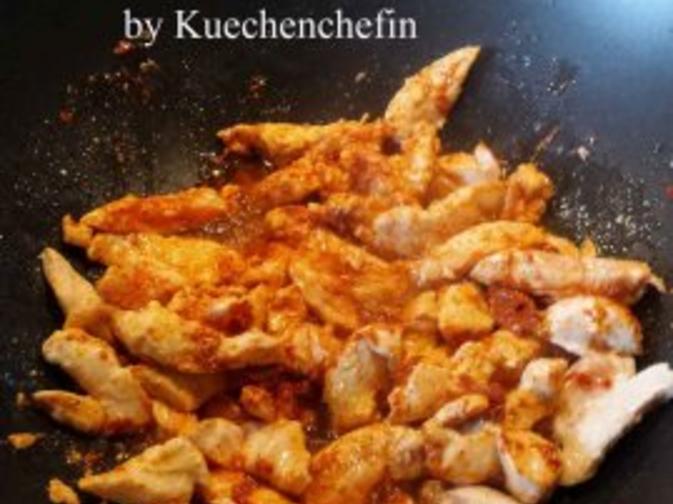 Indische Gemüsepfanne mit Hähnchenbrust - schnell & einfach - 56 kcal/100g Indische Gemüsepfanne mit Hähnchenbrust - schnell & einfach - 56 kcal/100g