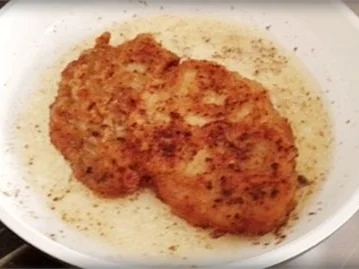 Überbackenes Schnitzel mit Rotkohl und Stampfkartoffeln - Rezept - Bild Nr. 9