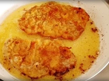 Überbackenes Schnitzel mit Rotkohl und Stampfkartoffeln - Rezept - Bild Nr. 8