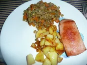 Linsengemüse zu gebratenem Lyoner und Bratkartoffel. - Rezept