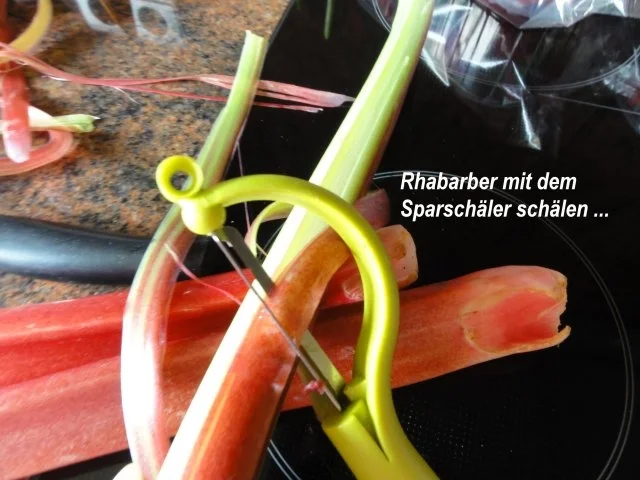 Rezept: Mürbeteig: ERDBEER-RHABARBER-TORTE Bild Nr. 2 Mürbeteig: ERDBEER-RHABARBER-TORTE - Rezept - Bild Nr. 2