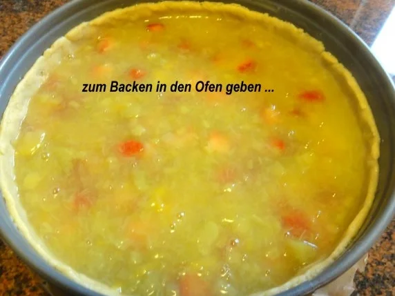 Rezept: Mürbeteig: ERDBEER-RHABARBER-TORTE Bild Nr. 7 Mürbeteig: ERDBEER-RHABARBER-TORTE - Rezept - Bild Nr. 7