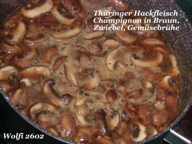 Gemüse : mit Thüringer Hackfleisch in brauner Champignon-Soße, Kohlrabi und Karotte - Rezept - Bild Nr. 2