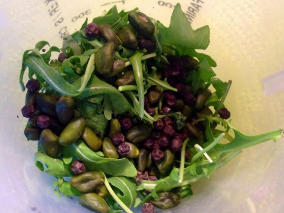 Rucola Käsecreme mit Pistazien - einfach - 103 kcal/100g