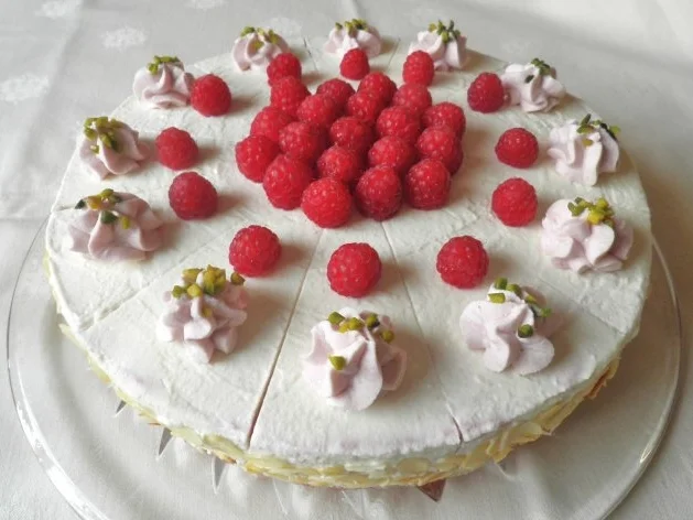 Rezept: Himbeer - Käse - Sahne - Torte ... Bild Nr. 24 Himbeer - Käse - Sahne - Torte ... - Rezept - Bild Nr. 24