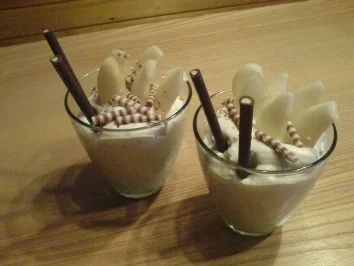 Rezept: English Mint-Creme mit Birne English Mint-Creme mit Birne - Rezept