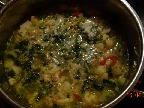 Rezept: Gemüsesupperl frei nach Waltl Bild Nr. 18 Gemüsesupperl frei nach Waltl - Rezept - Bild Nr. 18